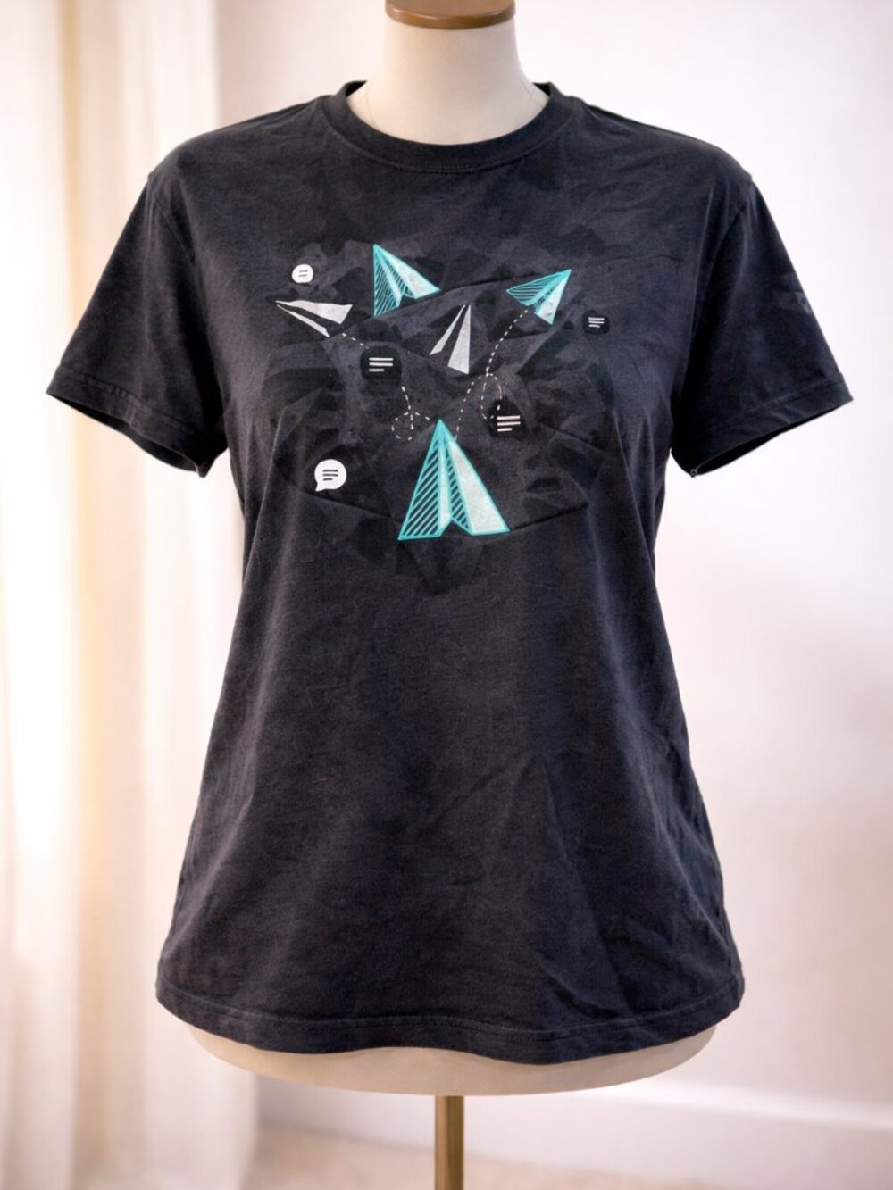 Next Level Apparel Dark Gray Short Sleeve Graphic T-Shirt- L